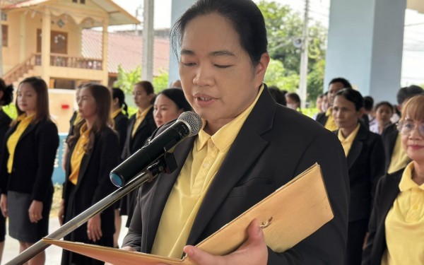 โรงเรียนเทศบาล1 (เกริกกฤตยาอุปถัมภ์) ร่วมพิธีน้อมรำลึกในพระมหากรุณาธิคุณ เนื่องในวันนวมินทรมหาราช 13 ตุลาคม ซึ่งเป็นวันคล้ายวันสวรรคต พระบาทสมเด็จพระบรมชนกาธิเบศร มหาภูมิพลอดุยเดชมหาราช บรมนาถบพิตร 
