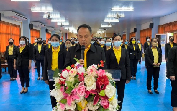 จัดพิธีน้อมรำลึกถึงพระมหากรุณาธิคุณหา เนื่องในวันคล้ายวันพระบรมราชสมภพของพระบาทสมเด็จพระบรมชนกาธิเบศร มหาภูมิพลอดุลยเดชมหาราช บรมนาถบพิตร วันชาติ และ วันพ่อแห่งชาติ ( 5 ธันวามหาราช ) 