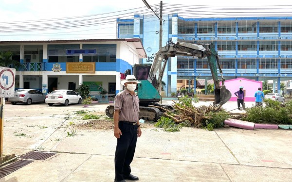 โรงเรียนเทศบาล 1 (เกริกกฤตยาอุปถัมภ์) ดำเนินการโครงการปรับปรุงประตูทางเข้า-ออกโรงเรียน