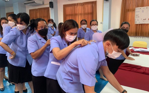 ประมวลภาพกิจกรรมการอบรมเชิงปฏิบัติการโครงการปรับปรุงหลักสูตรสถานศึกษา ประจำปี 2565  กิจกรรมจัดทำหลักสูตรรายวิชาเพิ่มเติมภาษาจีน ในวันที่ 5 พฤษภาคม 2565