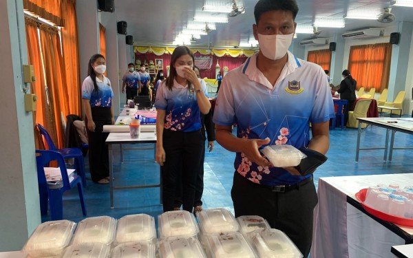 ประมวลภาพกิจกรรมการอบรมเชิงปฏิบัติการโครงการปรับปรุงหลักสูตรสถานศึกษา ประจำปี 2565 กิจกรรมจัดทำหลักสูตรรายวิชาเพิ่มเติมภาษาจีน ในวันที่ 6 พฤษภาคม 2565 