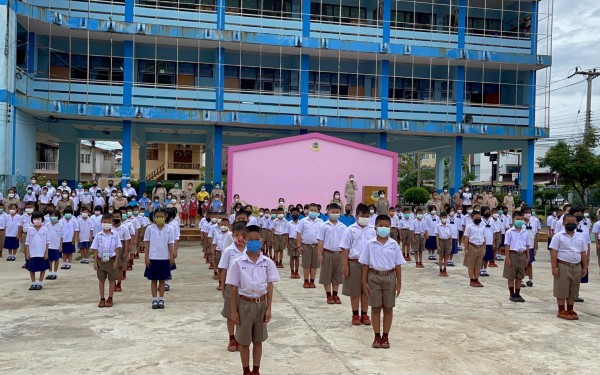 กิจกรรมหน้าเสาธง เสริมสร้างคุณลักษณะอันพึงประสงค์ที่ดี ให้กับนักเรียนโรงเรียนเทศบาล 1 (เกริกกฤตยาอุปถัมภ์) ของเรา