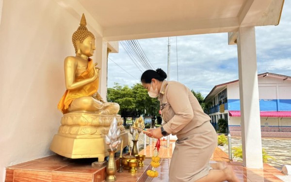 วันที่ 3 ตุลาคม 2565 ยินดีต้อนรับผู้อำนวยการสถานศึกษา ท่าน ผอ.รสสริน  เต็มปลื้ม รองผู้อำนวยการสถานศึกษา ท่านรอง ผอ.ยินนี่  ดวงสุภา และผู้ช่วยครู