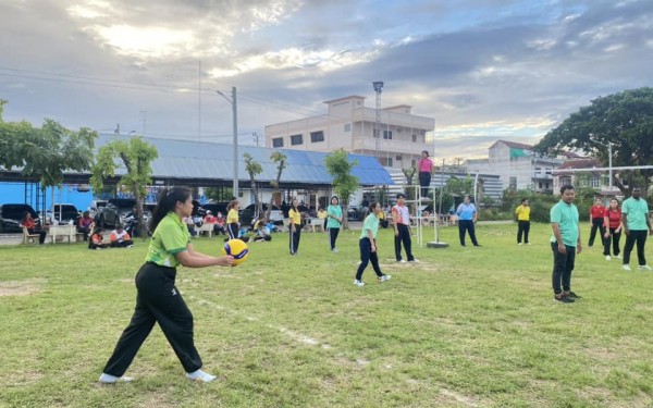 โรงเรียนเทศบาล1(เกริกกฤตยาอุปถัมภ์) จัดการแข่งขันกีฬาวอลเลย์บอลครูและบุคลากรทางการศึกษาในโรงเรียนเทศบาล1 (เกริกกฤตยาอุปถัมภ์) “เทศบาล1 เกมส์” ขึ้นเพื่อสนองนโยบายเทศบาลเมืองกำแพงเพชร ภายใต้โครงการ เทศบาลหัวใจดี ”เพราะรักหลอกจึงบอกให้ออกกำลังกาย”