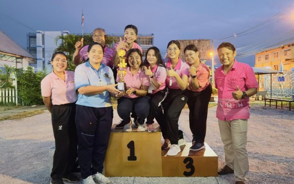 วันที่ 3 ตุลาคม 2566 โรงเรียนเทศบาล1 (เกริกกฤตยาอุปถัมภ์) ได้มอบถ้วยรางวัลให้กับนักกีฬาที่ชนะการแข่งขันกีฬา  ในรายการแข่งขัน Tessaban One Cup 1 
