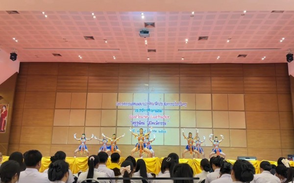 วันที่ 14 มีนาคม 2567 โรงเรียนเทศบาล 1 (เกริกกฤตยาอุปถัมภ์) ได้นำนักเรียนเข้าร่วมแสดงคีตะมวยไทย ในพิธีเปิดกิจกรรมงานนิทรรศการแสดงผลงานนักศึกษาฝึกประสบการณ์ ประจำปีการศึกษา 2566 